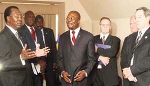 Business meeting bringing together the financial community and serval business people from Quebec and Canada with Chadian President Idriss Déby Itno